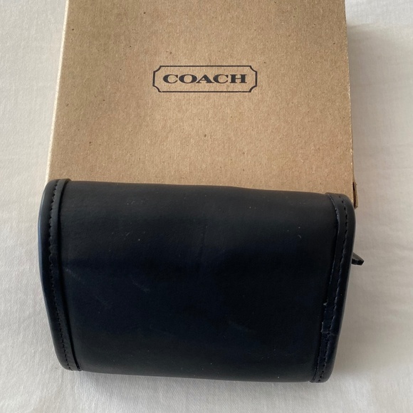 Coach Multi-function purse in Black - Picture 2 of 3